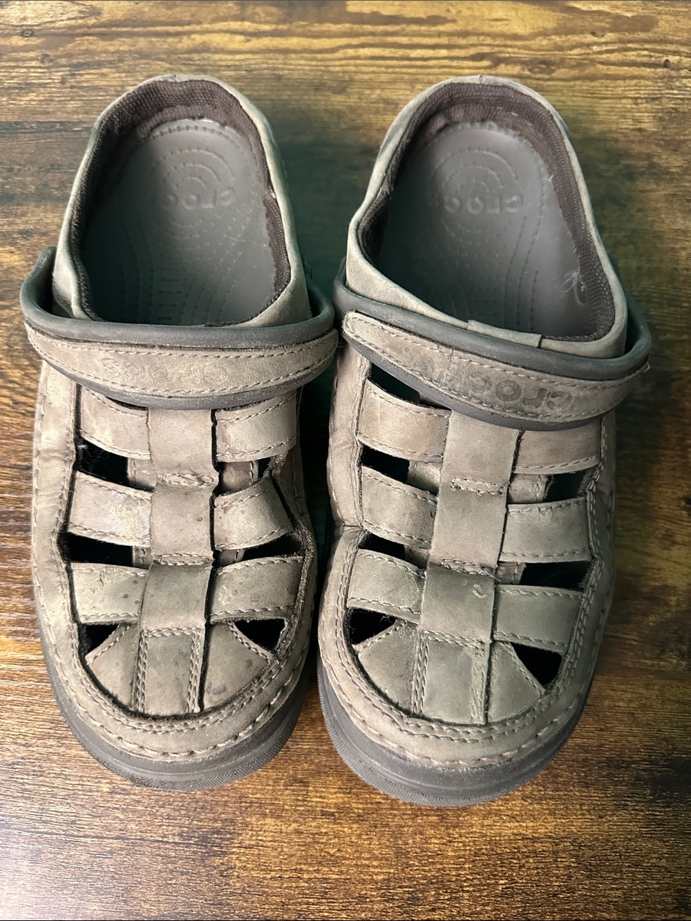 Crocs men size 9